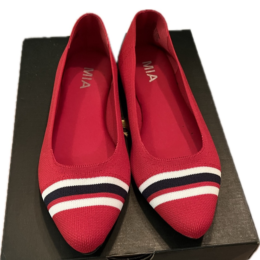 Red, Navy, and white ballet flats 8.5 like new